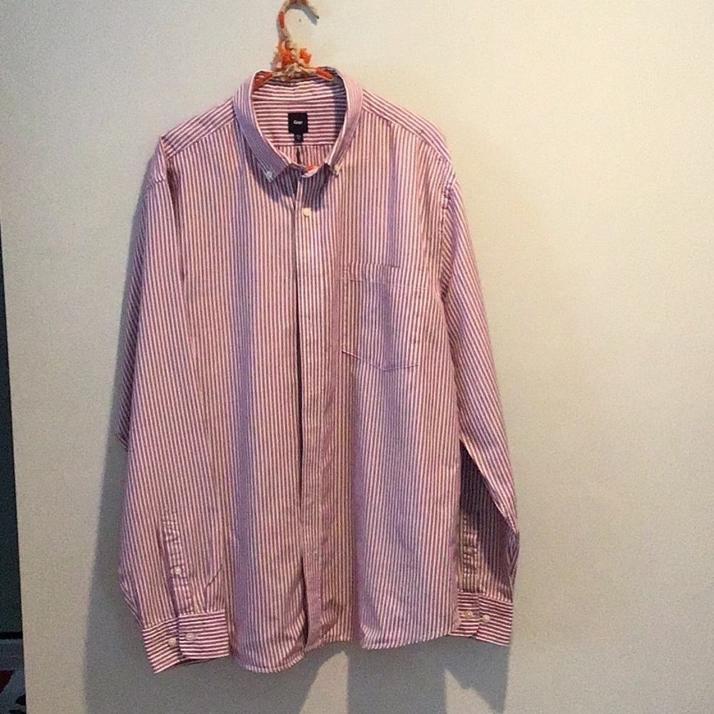 Gap Men’s Long Sleeve Button Down Maroon/White Striped Shirt X-Large
